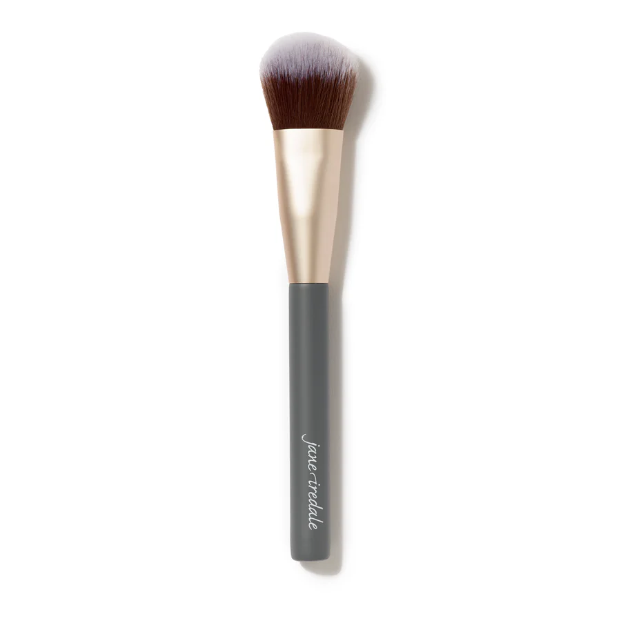 670959320193 1 JANE IREDALE šepetėlis skaistalams Cheek Brush, 1 vnt. - Image 1