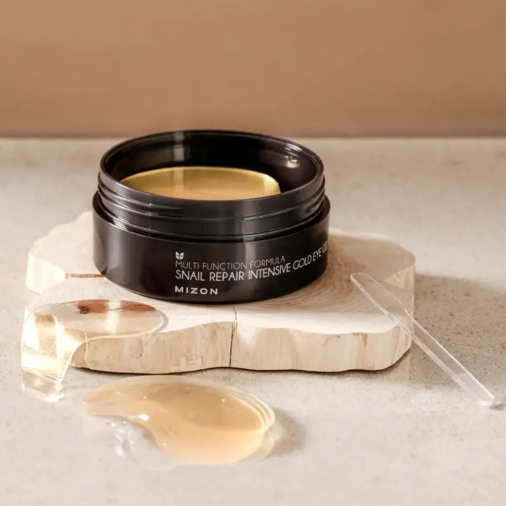 Paakiu-pagalveles-Snail-Repair-Intensive-Gold-Eye-Gel-Patch-MIZ000009559-60-pagalveliu-84-g MIZON paakių pagalvėlės Snail Repair Intensive Gold Eye Gel Patch, 60 pagalvėlių, 84 g - Image 1